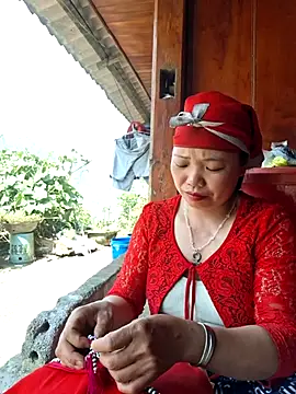 miomio-12 online show from April 8, 2026, 7:19 am