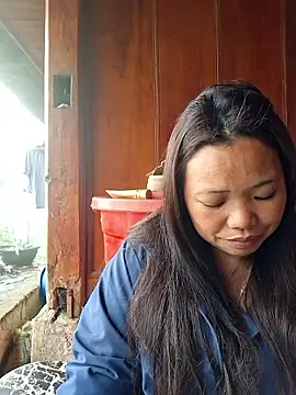 miomio-12 online show from April 20, 2026, 12:13 am