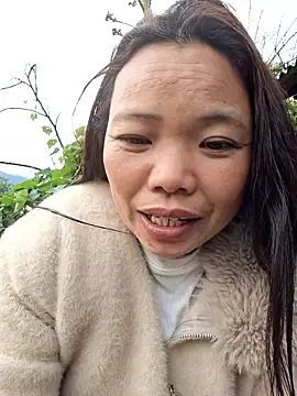 miomio-12 online show from April 22, 2026, 10:28 am