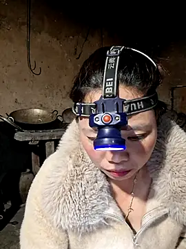 miomio-12 online show from May 9, 2026, 2:33 pm