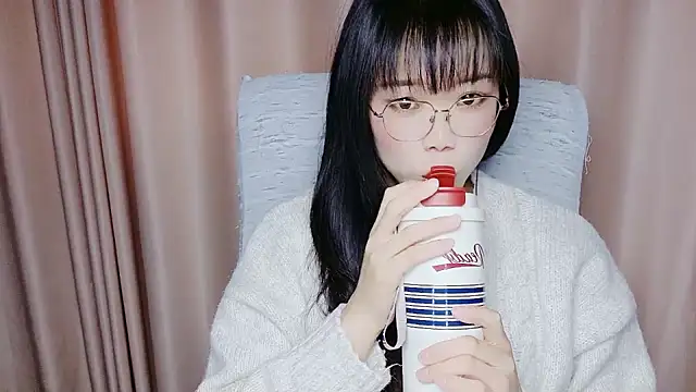 CCOO520 online show from April 21, 2026, 5:58 am