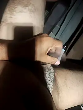 IncomingEssence478 online show from April 3, 2026, 1:36 am