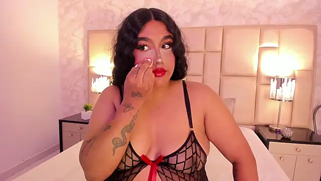 CatalinaCoopper online show from October 20, 2025, 4:24 am