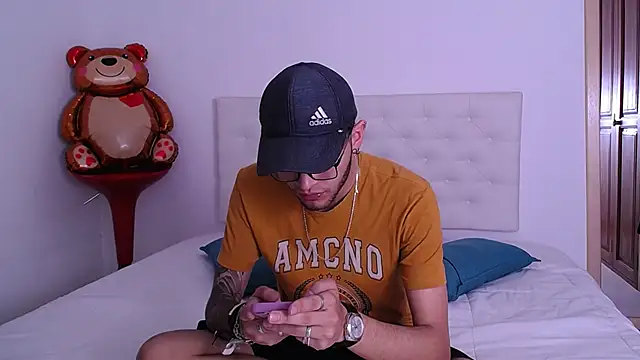 cock fox online show from October 8, 2025, 7:22 pm