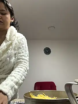 Catherine     online show from November 26, 2025, 7:37 pm