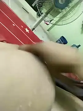 Snapshot of ROSHANI_234 chatting on October 18, 2025, 4:19 pm ROSHANI 234 online show from October 18, 2025, 4:19 pm