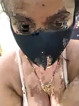 Snapshot of ROSHANI_234 chatting on November 3, 2025, 5:03 pm ROSHANI 234 online show from November 3, 2025, 5:03 pm