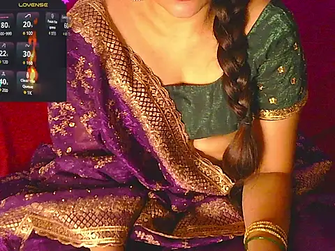 Snapshot of traditional_Jaanvi chatting on April 23, 2026, 1:02 pm traditional Jaanvi online show from April 23, 2026, 1:02 pm
