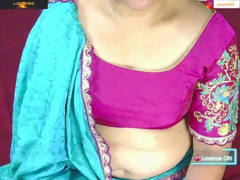 Snapshot of traditional_Jaanvi chatting on June 15, 2026, 1:57 pm traditional Jaanvi online show from June 15, 2026, 1:57 pm