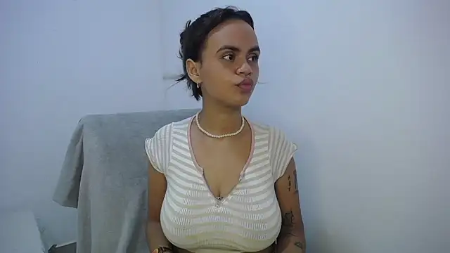 Keyli sweet online show from November 18, 2025, 2:54 pm