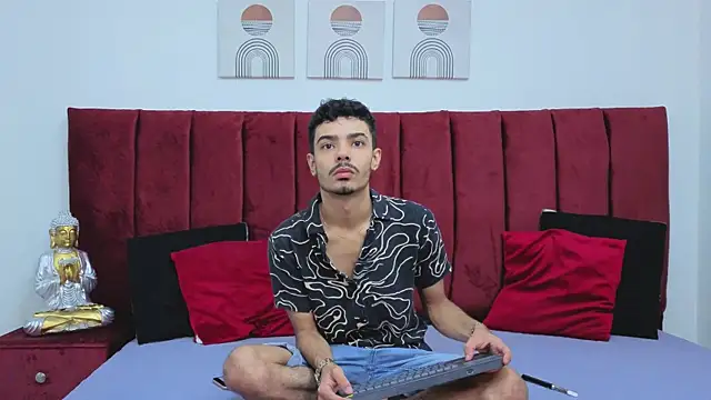 Timothe Evans online show from October 17, 2025, 8:55 pm