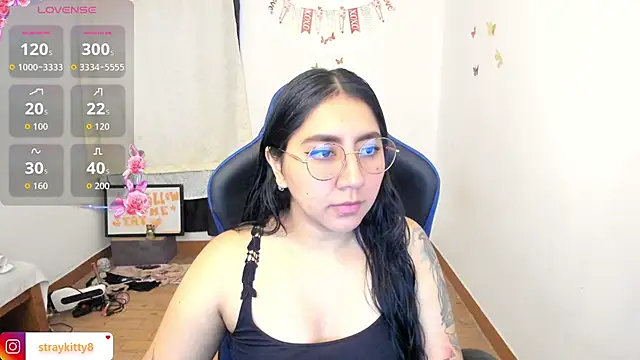 LoveLyy- online show from June 10, 2026, 2:05 pm