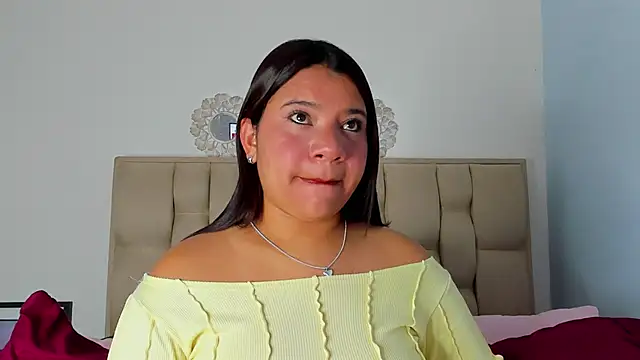 Stefany Bam online show from November 30, 2025, 1:09 am