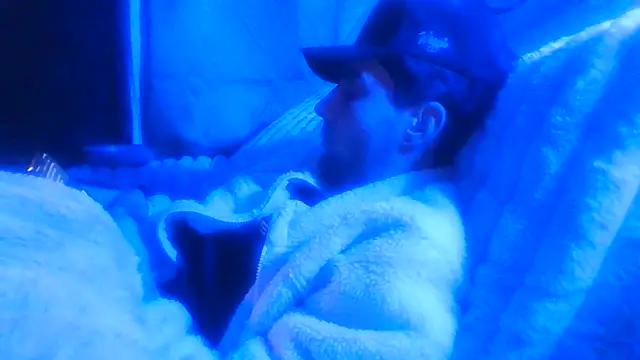 nvthvn555 online show from October 8, 2025, 12:14 pm