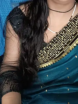 Snapshot of Rashmi_011 chatting on July 1, 2026, 12:23 am Rashmi 011 online show from July 1, 2026, 12:23 am