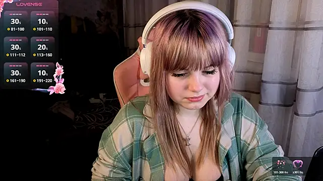 KristiBloom online show from March 29, 2026, 10:43 pm