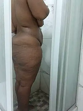 Bigboobsbooty online show from November 23, 2025, 2:33 am