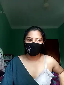 daisy-03 online show from November 5, 2025, 2:11 am