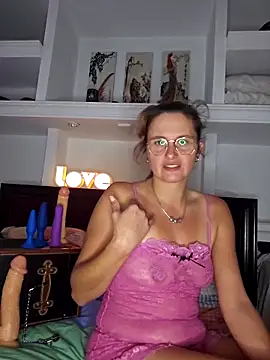 Snapshot of xcrazzycat chatting on November 27, 2025, 12:29 pm xcrazzycat online show from November 27, 2025, 12:29 pm