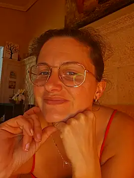 Snapshot of xcrazzycat chatting on March 13, 2026, 1:29 pm xcrazzycat online show from March 13, 2026, 1:29 pm