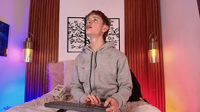 JackFrosst online show from January 6, 2026, 12:42 pm