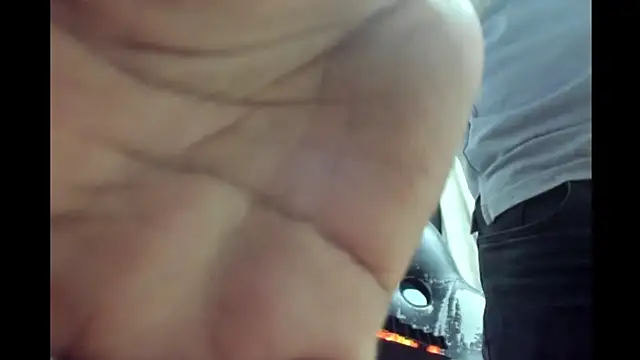 coolfriki online show from April 21, 2026, 2:51 am