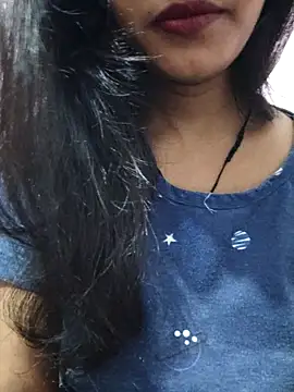 anjali2351 online show from April 20, 2026, 4:43 pm