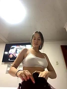 Sophia rouse online show from December 4, 2025, 10:07 pm