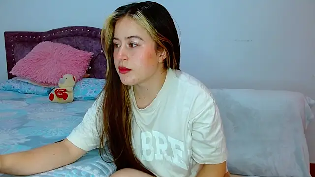 Hanssel tess online show from October 31, 2025, 2:51 pm