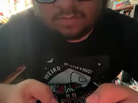 LeonHot8502 online show from April 6, 2026, 7:37 pm