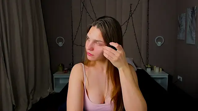 LesiBrizo online show from December 5, 2025, 1:58 am