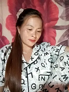 lucky774- online show from October 13, 2025, 1:33 pm