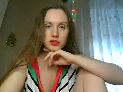 Lynirina online show from April 18, 2026, 3:21 am