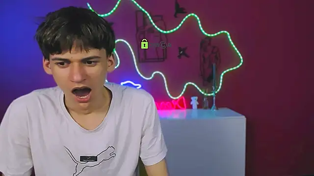 rico steel online show from April 21, 2026, 6:44 pm