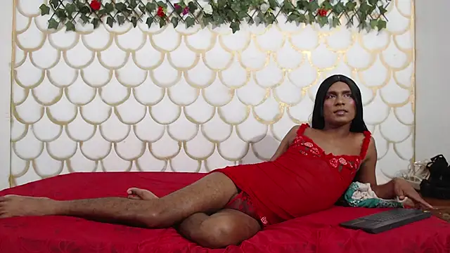 nahomy smiith online show from February 26, 2026, 5:06 am