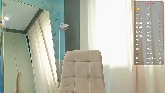 kitsun ne online show from April 21, 2026, 6:09 am