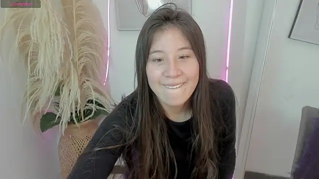 TamaraKarter online show from November 1, 2025, 12:40 pm