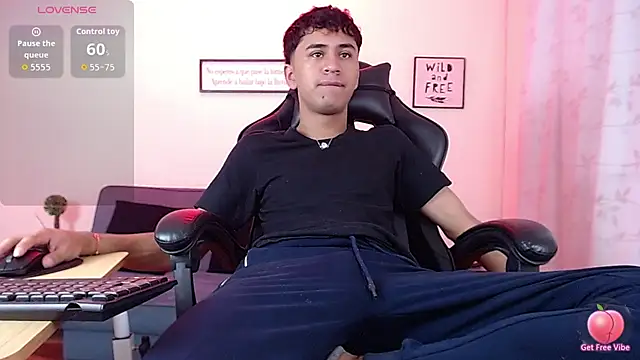 Snapshot of Alancum7 chatting on May 22, 2026, 1:06 pm Alancum7 online show from May 22, 2026, 1:06 pm