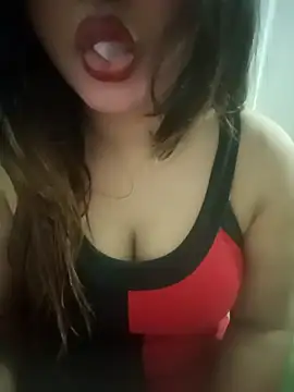 Beauty Queen Soniya online show from October 25, 2025, 7:52 pm