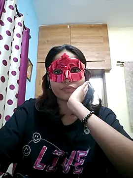 Ishaa Sharmaa online show from November 4, 2025, 2:16 pm