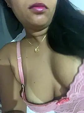 Brunamorenago online show from March 10, 2026, 11:59 am