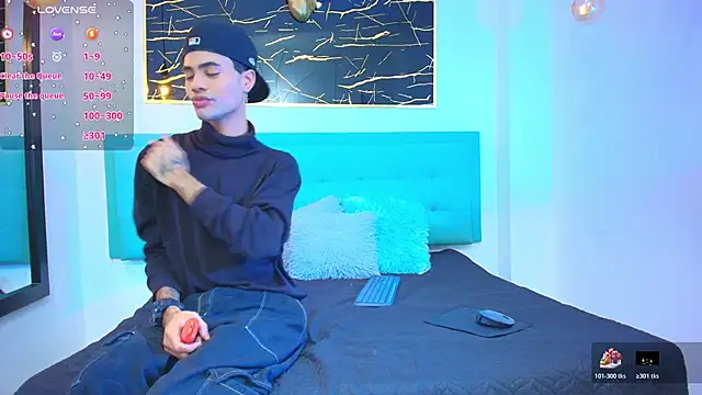 JacobBlackwell  online show from November 12, 2025, 4:13 am