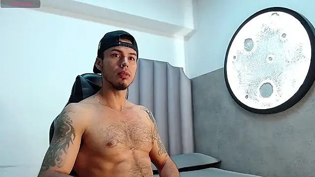 Rurik Jones online show from October 25, 2025, 12:02 pm