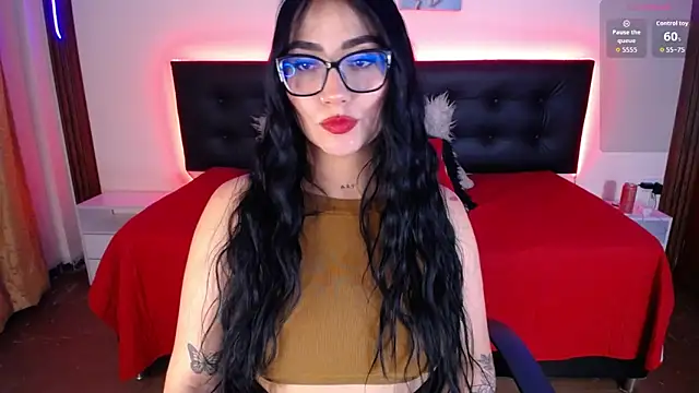 SeleneMore online show from April 22, 2026, 9:05 pm