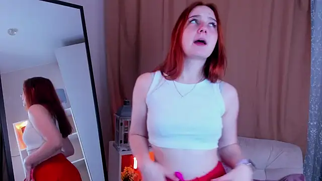 KellyeOun online show from November 20, 2025, 1:50 am