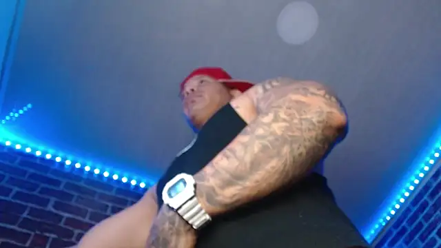 jordan bigcock  online show from April 21, 2026, 1:42 am