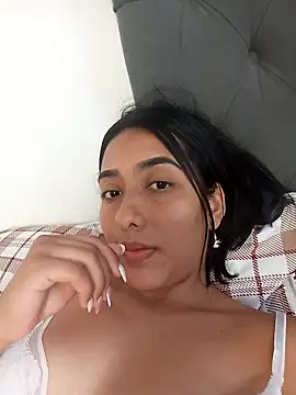 Queen sofya online show from March 17, 2026, 6:44 pm