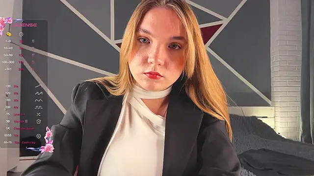 RebeccaEglitis online show from December 15, 2025, 4:33 pm