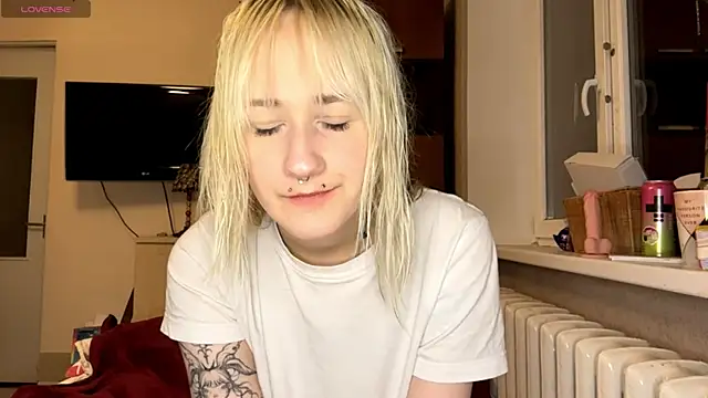 Ulemonala Cute online show from December 4, 2025, 6:49 pm