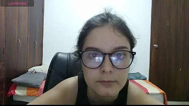 Snapshot of CarlaLorez chatting on July 16, 2026, 11:55 pm CarlaLorez online show from July 16, 2026, 11:55 pm